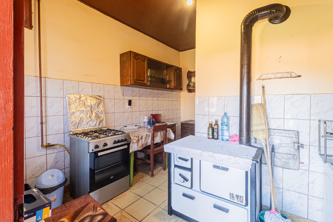 Casă individuală de vânzare 318 mp utili + 571 mp teren Comision 0%