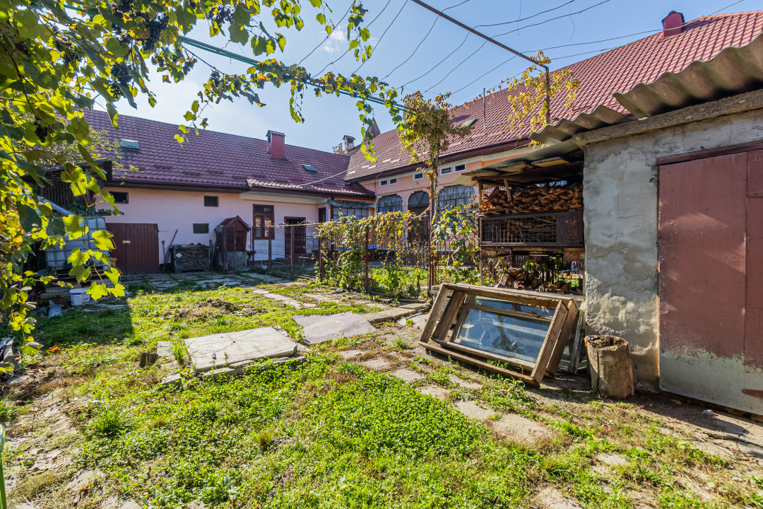 Casă individuală de vânzare 318 mp utili + 571 mp teren Comision 0%