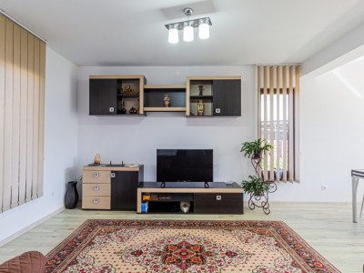 Casă modernă de închiriat, zonă liniștită, priveliște superbă - Ghimbav