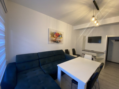 Apartament 3 camere de inchiriat parter 2 parcari Vasile Aron Sibiu