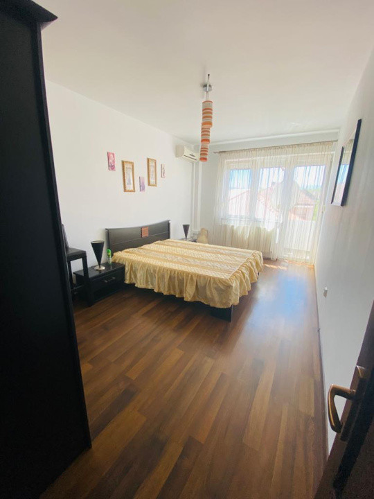 Apartament modern de închiriat 3 camere -  Zona Parcul Sub Arini 