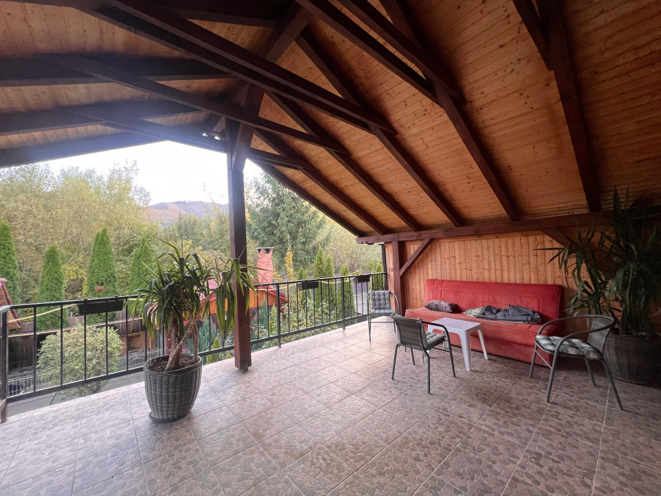 Apartament 4 camere de închiriat în Tocile – liniște și priveliște frumoasă