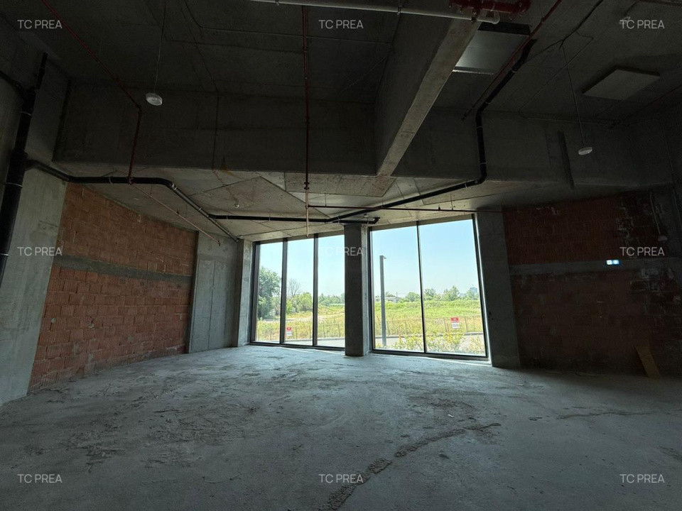 Spatiu comercial parter herestrau verdi