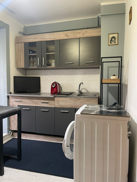 Apartament 2 camere, Craiovita Noua, Etaj 1