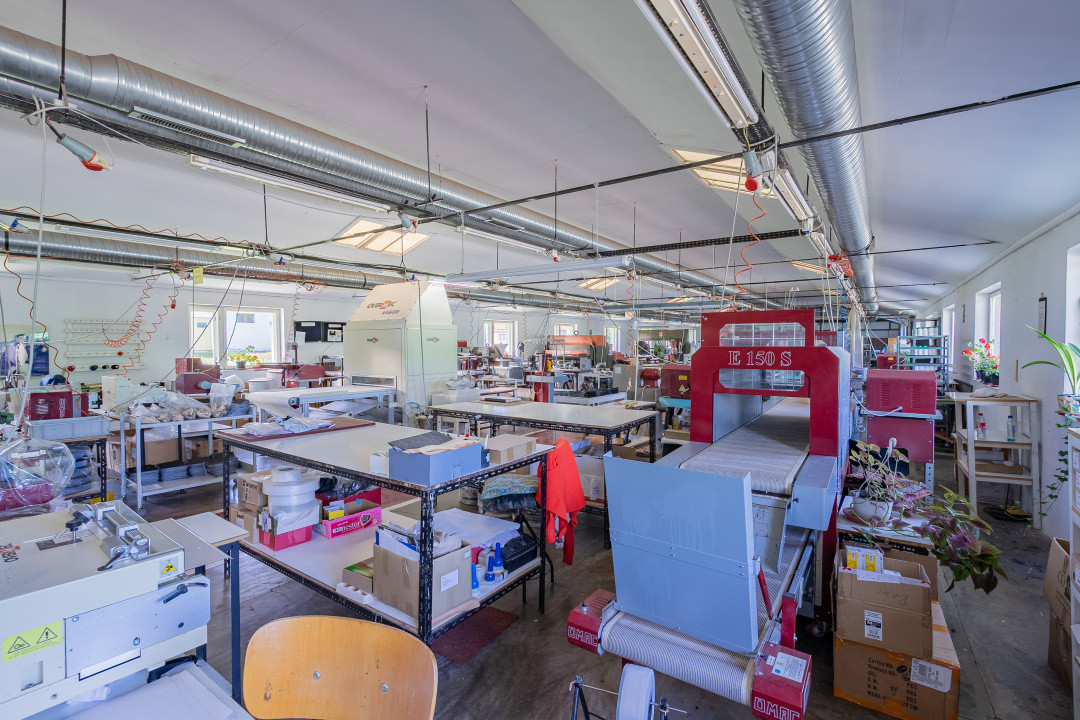 Complex industrial funcțional cu hale, teren generos cu acces A1-Sebes - Sibiu