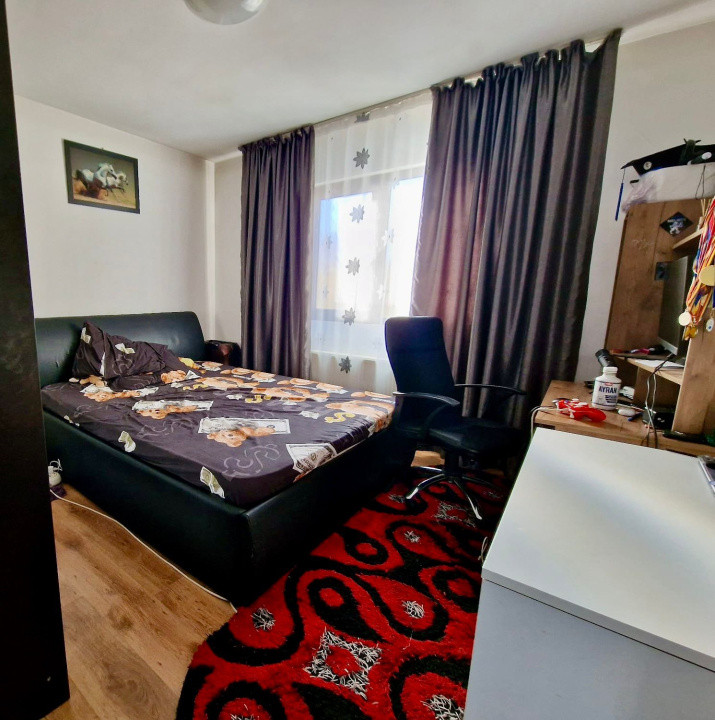 Casa De Vanzare La PRET De APARTAMENT