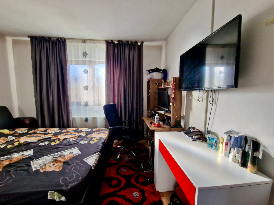 Casa De Vanzare La PRET De APARTAMENT