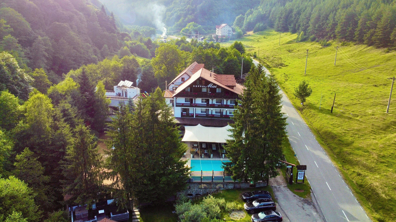 Investiție Premium în Inima Munților Cindrel