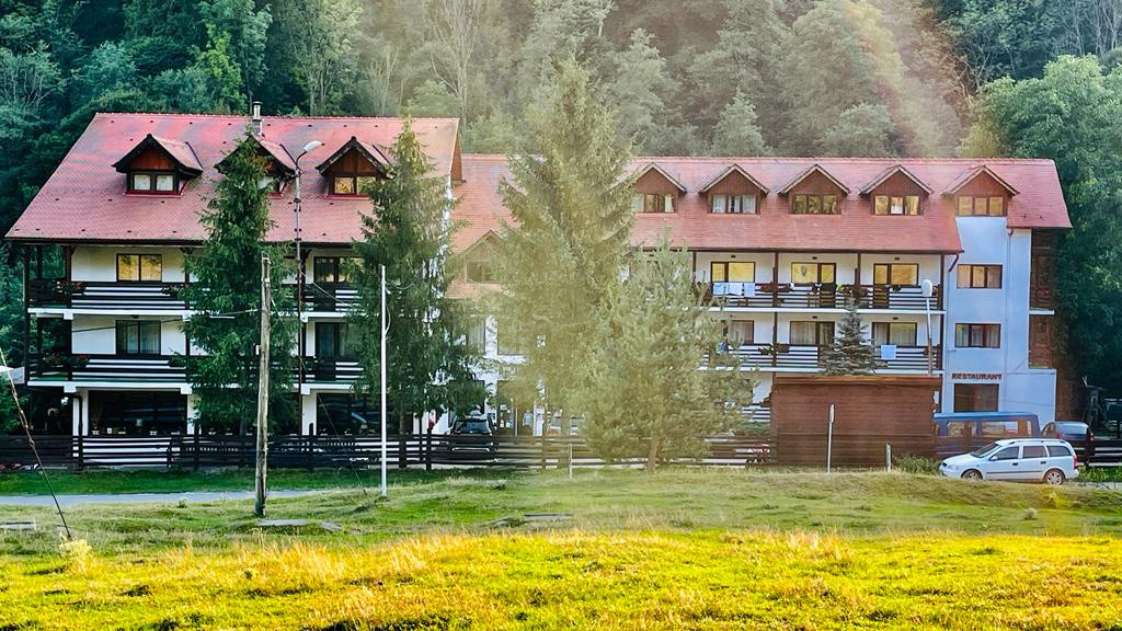 Investiție Premium în Inima Munților Cindrel