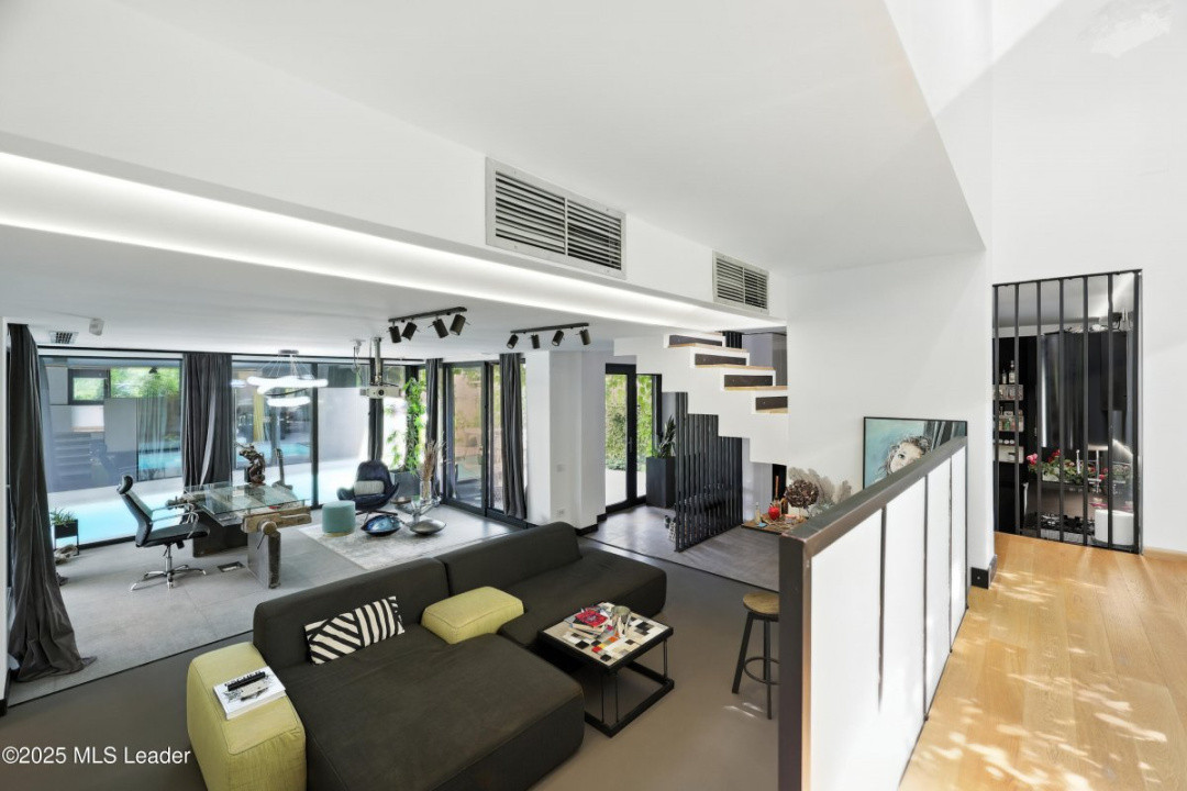 Vila Flight House | Buftea | 344 mp totali