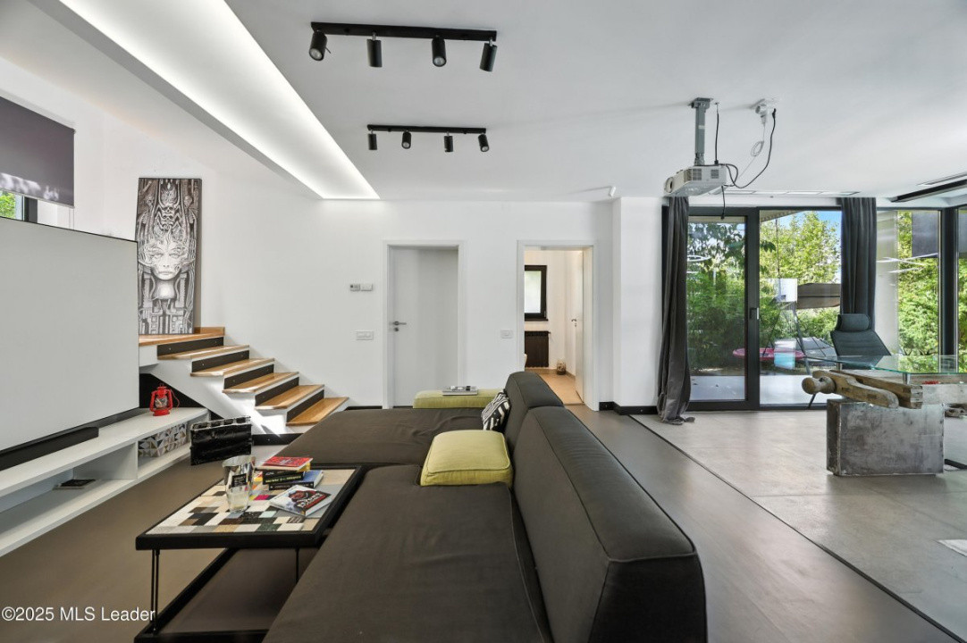 Vila Flight House | Buftea | 344 mp totali