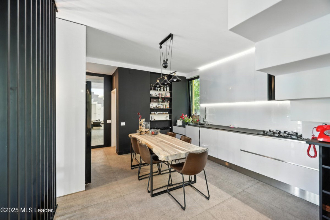 Vila Flight House | Buftea | 344 mp totali