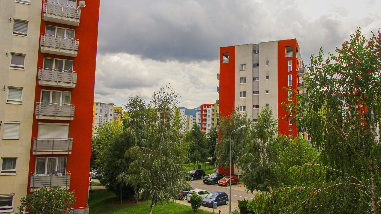 Inchiriere apartament 2 camere, decomandat în zona Avantgarden, Brașov