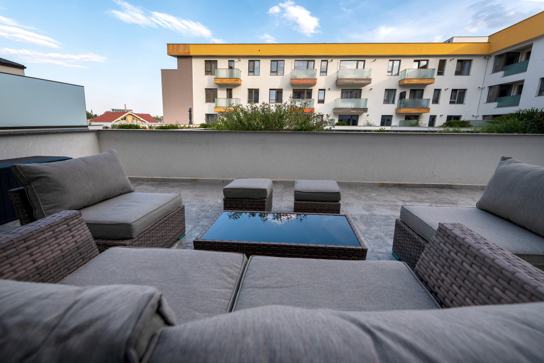 Apartament 2 camere cu terasă de 34 mp, parcare subterana– Plopilor