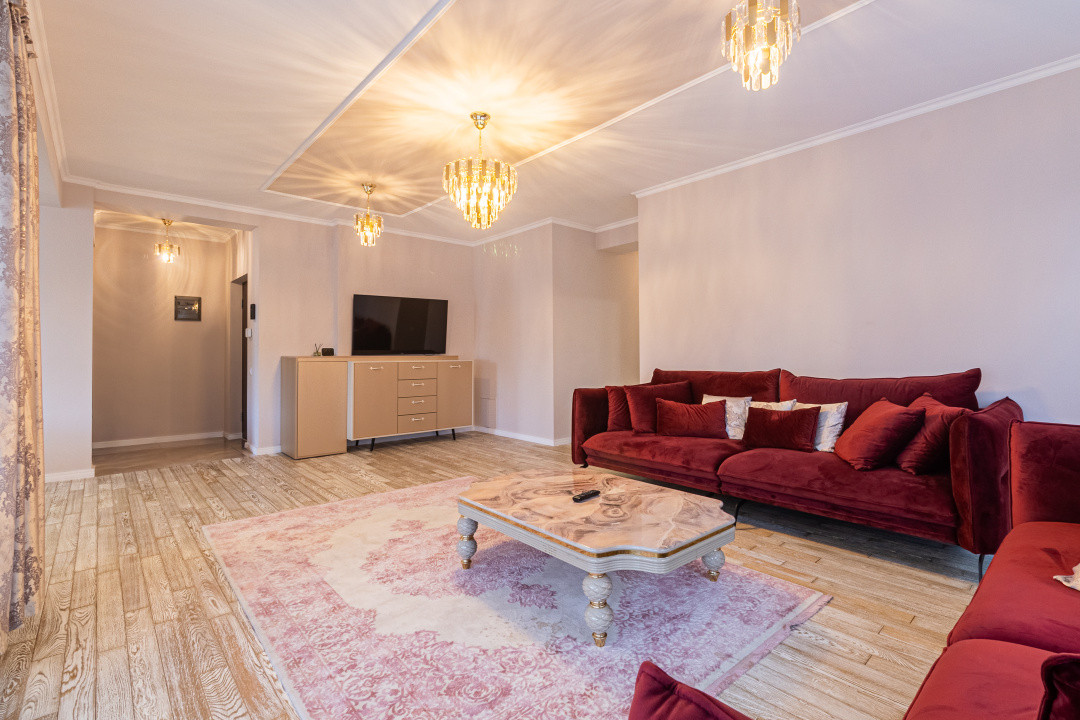 Apartament superb cu 3 camere - Ultracentral, Drumul Poienii