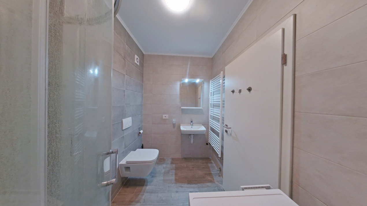 Apartament decomandat, 3 camere, modern – Tractorul