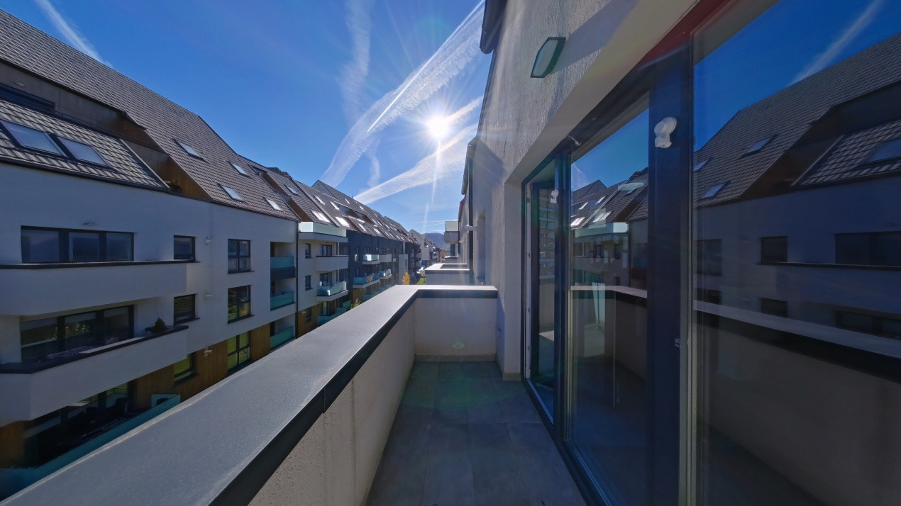 Apartament decomandat, 3 camere, modern – Tractorul