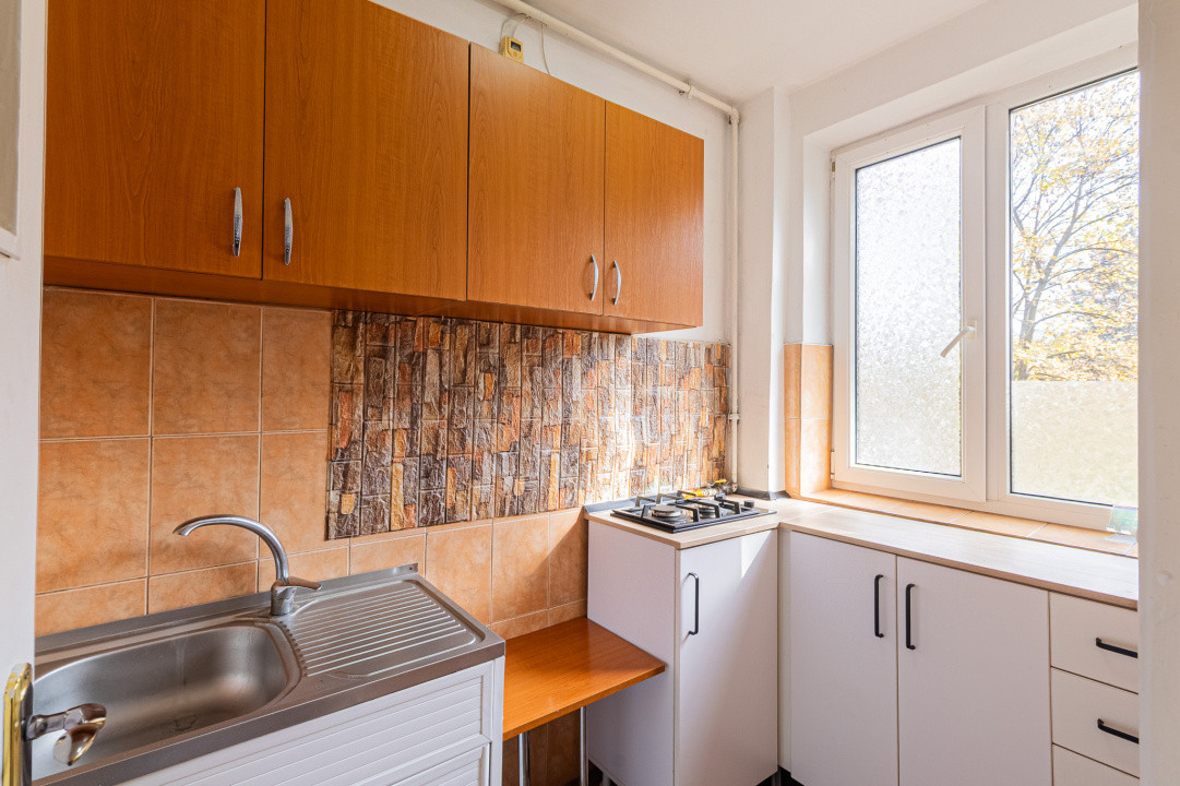 Garsoniera | 32 mp | Etaj intermediar | Calea Bucuresti | Comision 0%