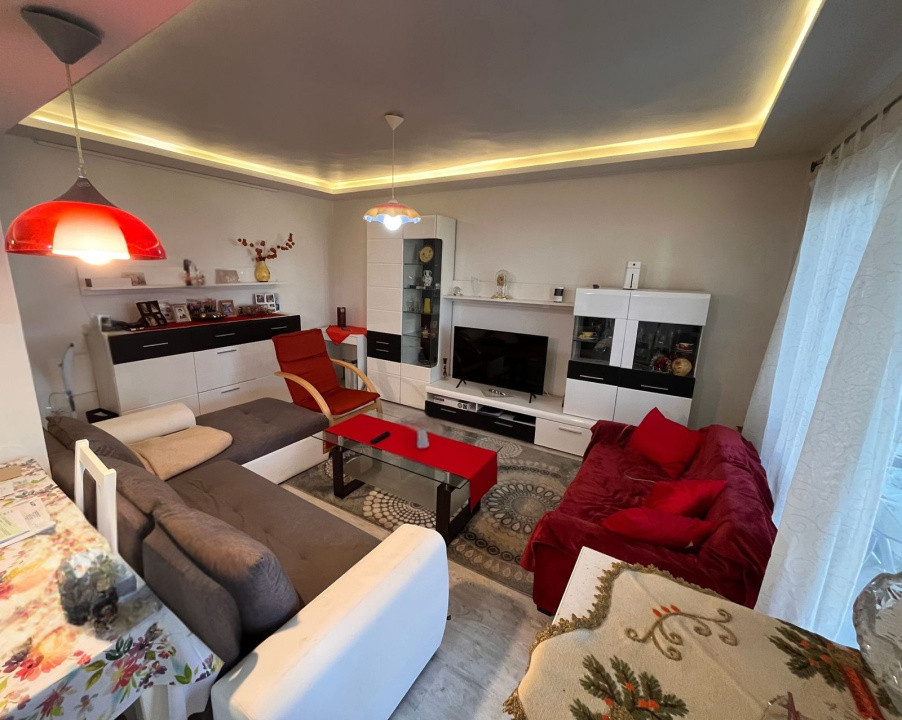 Apartament cu 4 camere mobilat utilat in Vasile Aaron 80 mp