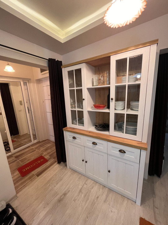 Apartament cu 4 camere mobilat utilat in Vasile Aaron 80 mp