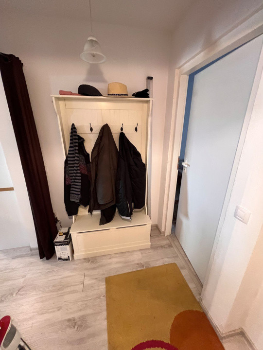 Apartament cu 4 camere mobilat utilat in Vasile Aaron 80 mp