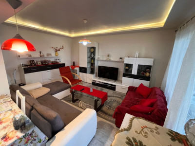 Apartament cu 4 camere mobilat utilat in Vasile Aaron 81 mp