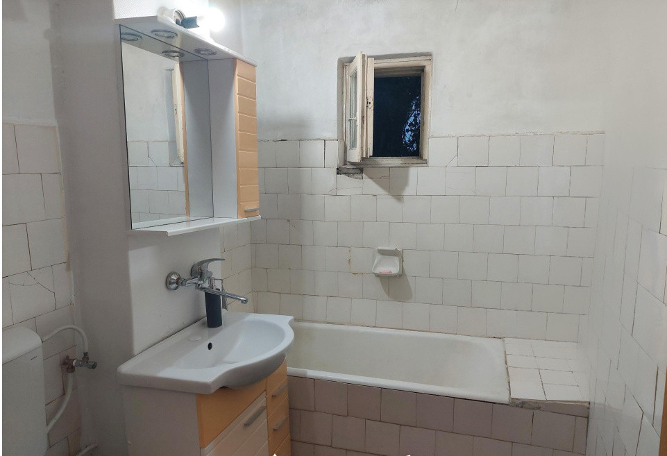 Apartament 2 camere decomandate, Brazda, zona linistita