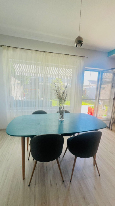 Casă spațioasă, 160 mp, complet utilată și mobilată, preț excelent 