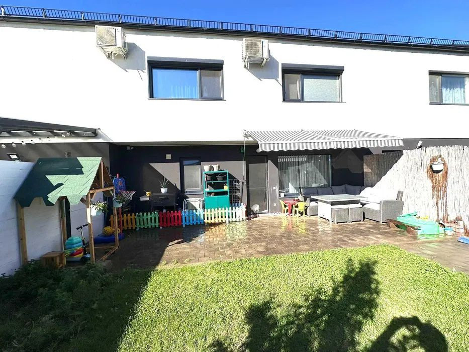 Casă spațioasă, 160 mp, complet utilată și mobilată, preț excelent 