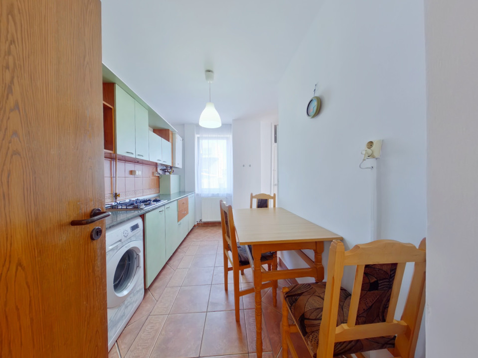 Inchiriere apartament 3 Camere, mobilat și utilat - zona Centrul Civic