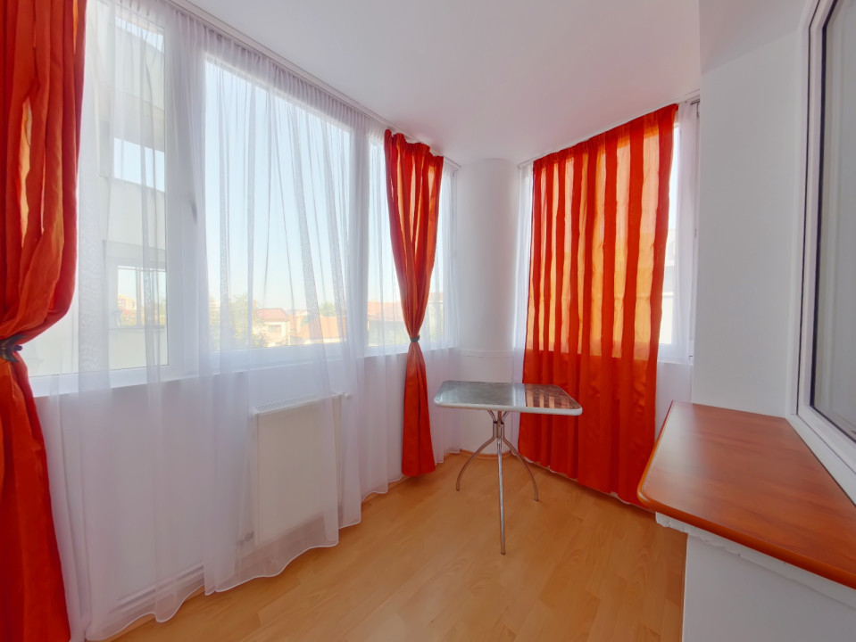 Inchiriere apartament 3 Camere, mobilat și utilat - zona Centrul Civic