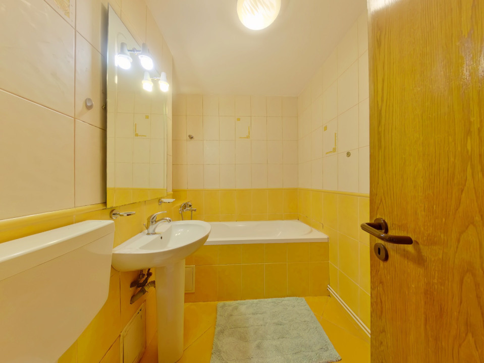 Inchiriere apartament 3 Camere, mobilat și utilat - zona Centrul Civic