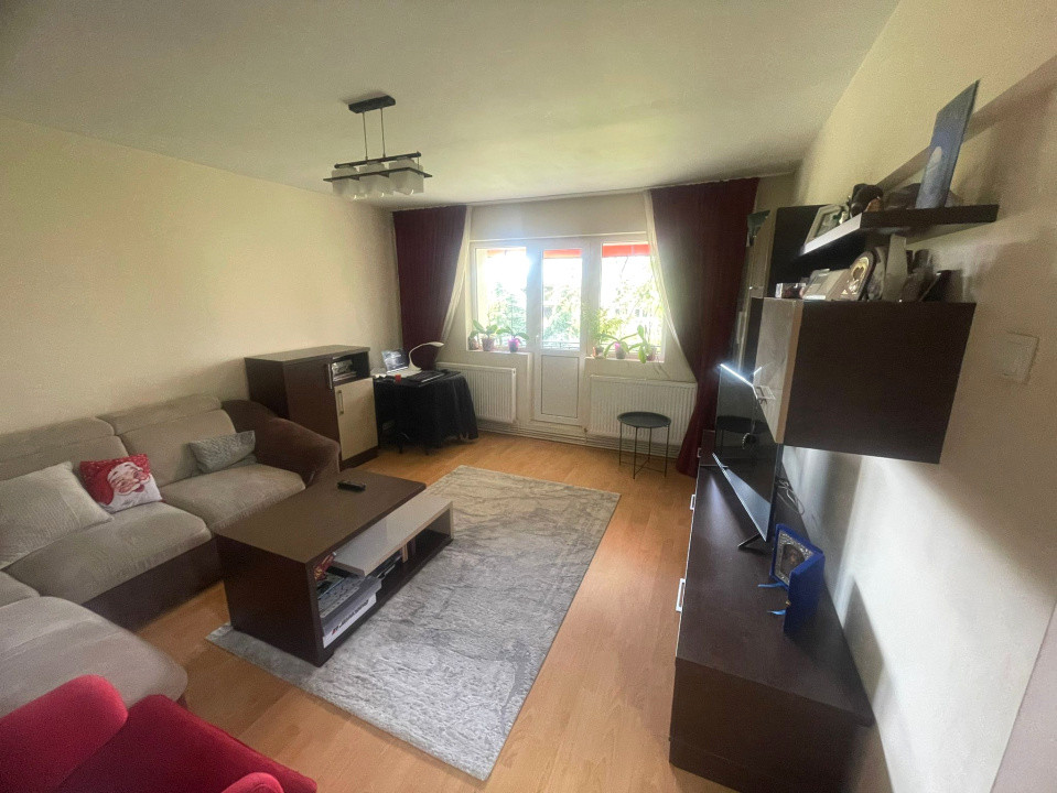 Apartament modern 3 Camere, Etaj 2, Centru