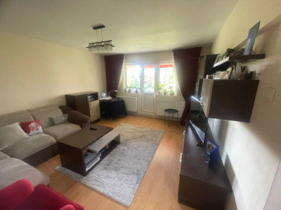 Apartament modern 3 Camere, Etaj 2, Centru