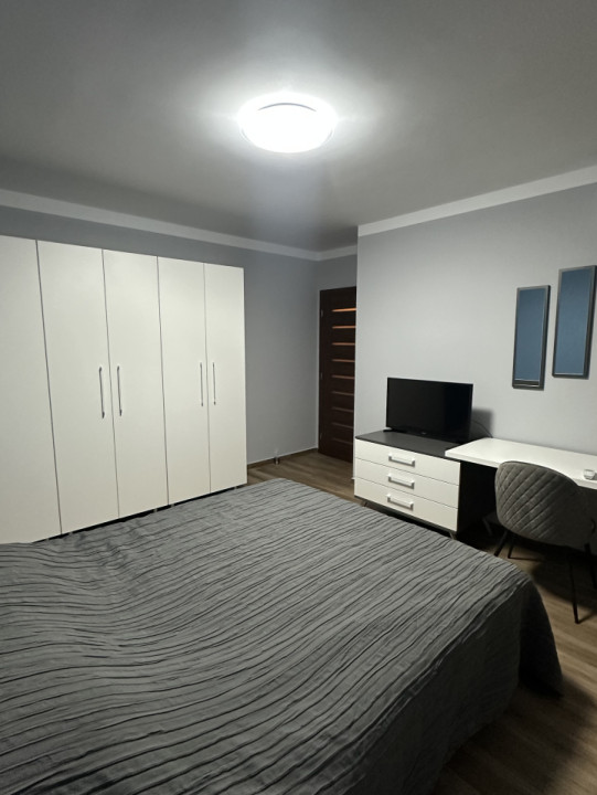 Apartament 2 camere, bucătărie separata, complet mobilat și utilat 