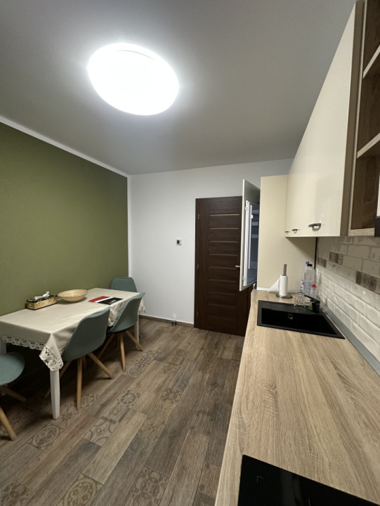 Apartament 2 camere, bucătărie separata, complet mobilat și utilat 