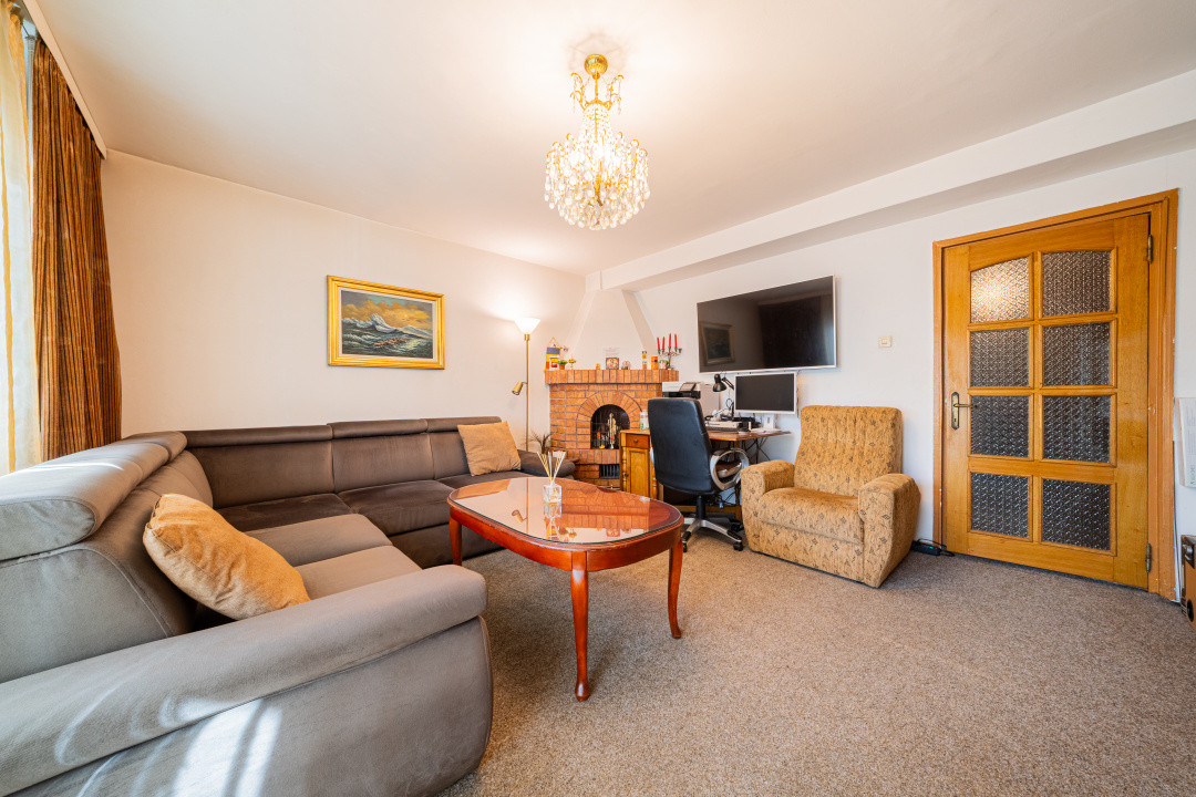 Vânzare apartament cu 3 camere, decomandat, 86 mp - Astra