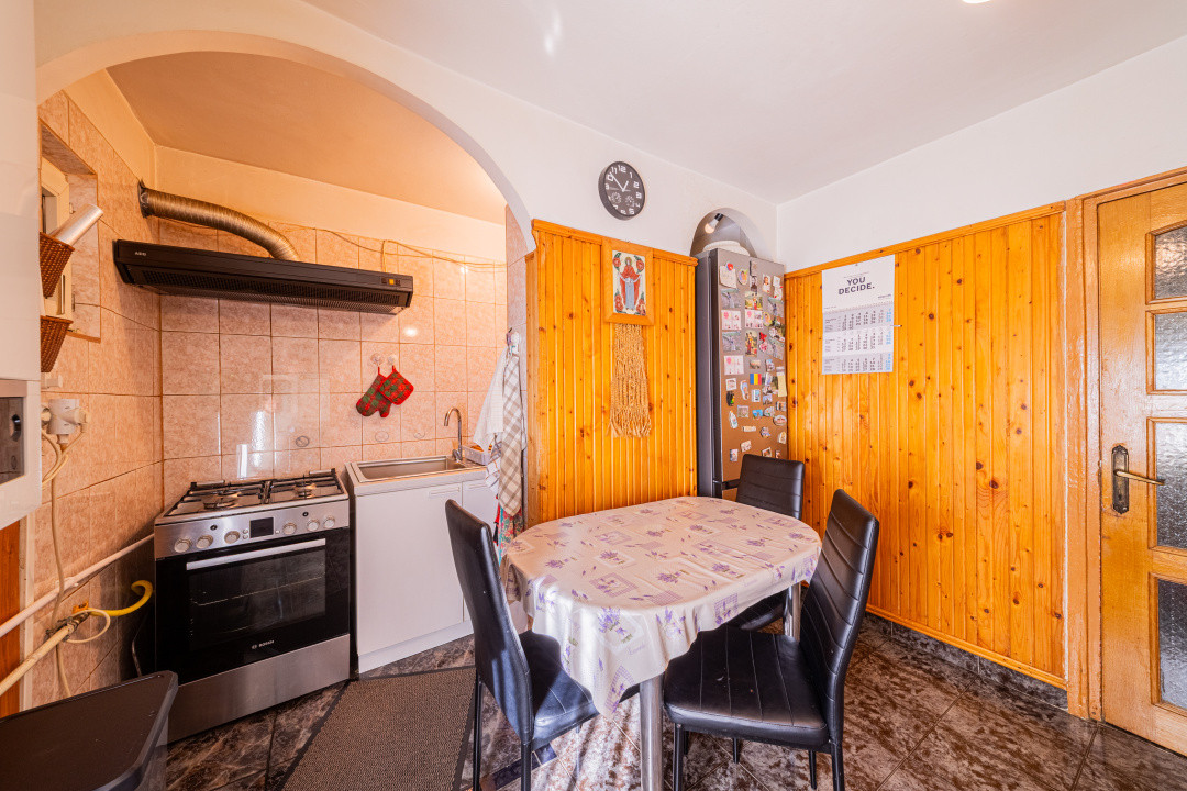 Vânzare apartament cu 3 camere, decomandat, 86 mp - Astra