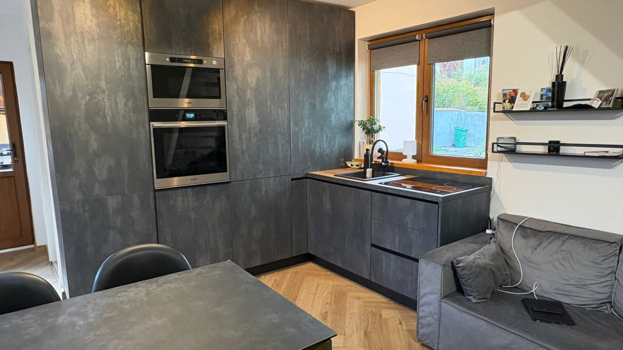 Casă modernă de vânzare – Brașov, Str. Colonel Buzoianu 