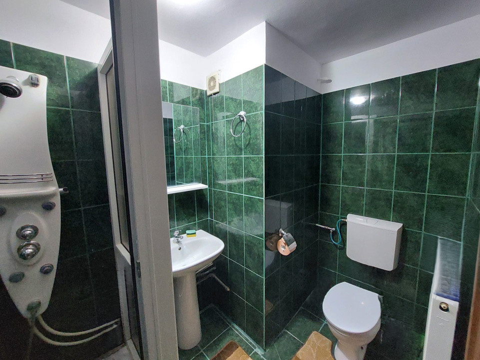 Garsoniera spatioasa, Ciuperca, parter