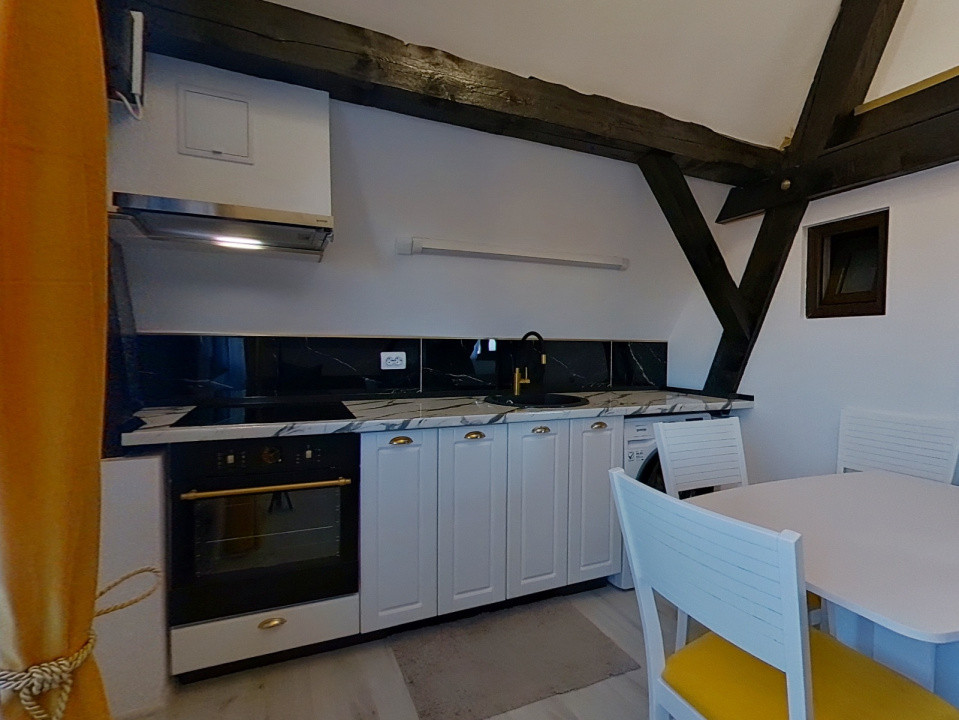 Apartament cu 3 camere, decomandat, mobilat și utilat - Drumul Poienii