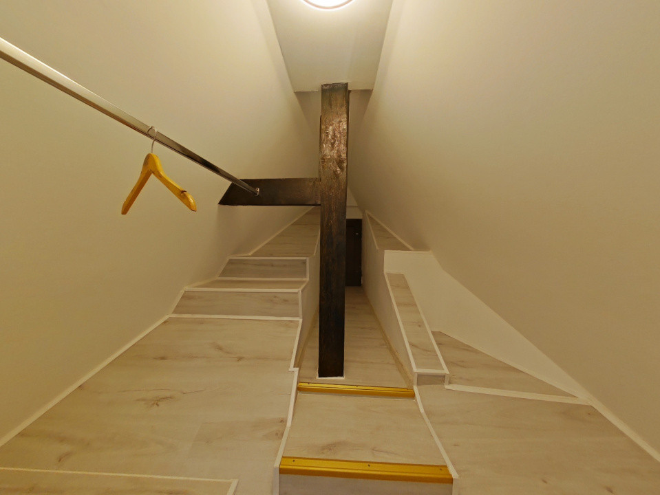 Apartament cu 3 camere, decomandat, mobilat și utilat - Drumul Poienii