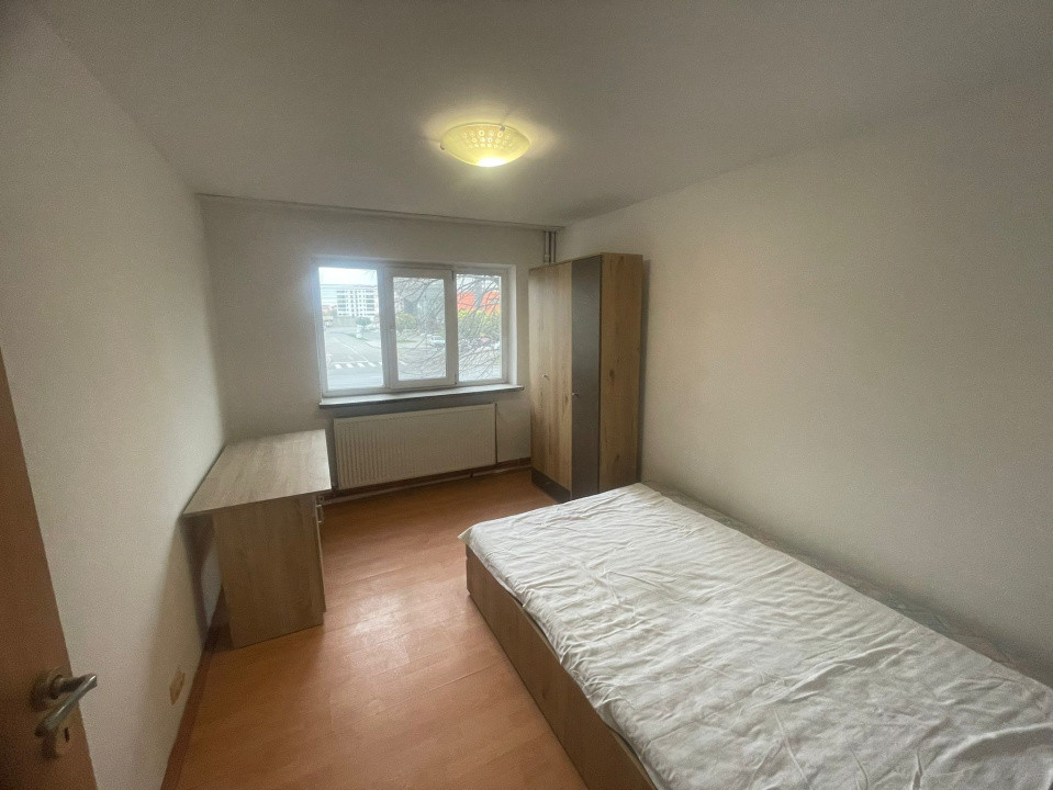 Apartament Decomandat 3 Camere, 1 Mai, Ion Oblemenco 