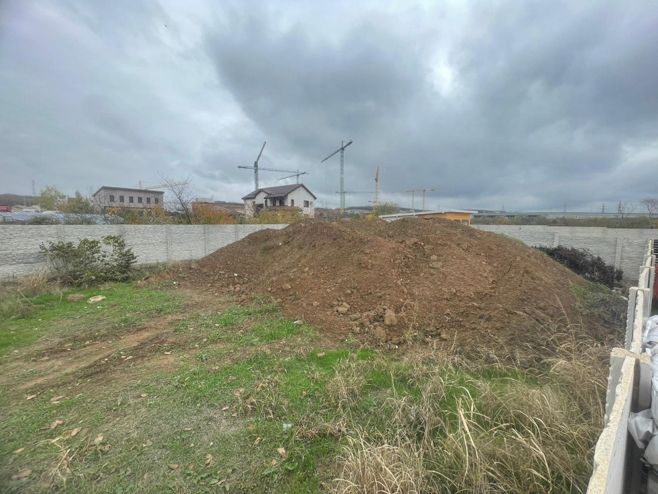 Teren intravilan 365mp, toate utilitatile