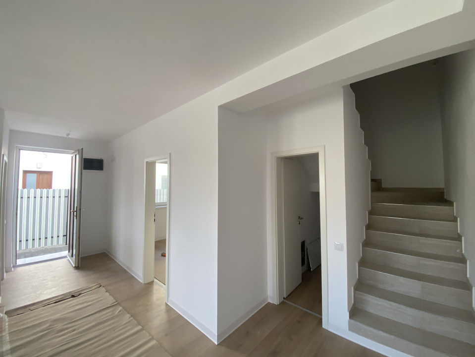 Casa 4 camere de inchiriat zona Arhitectilor 75mp teren cu acces auto