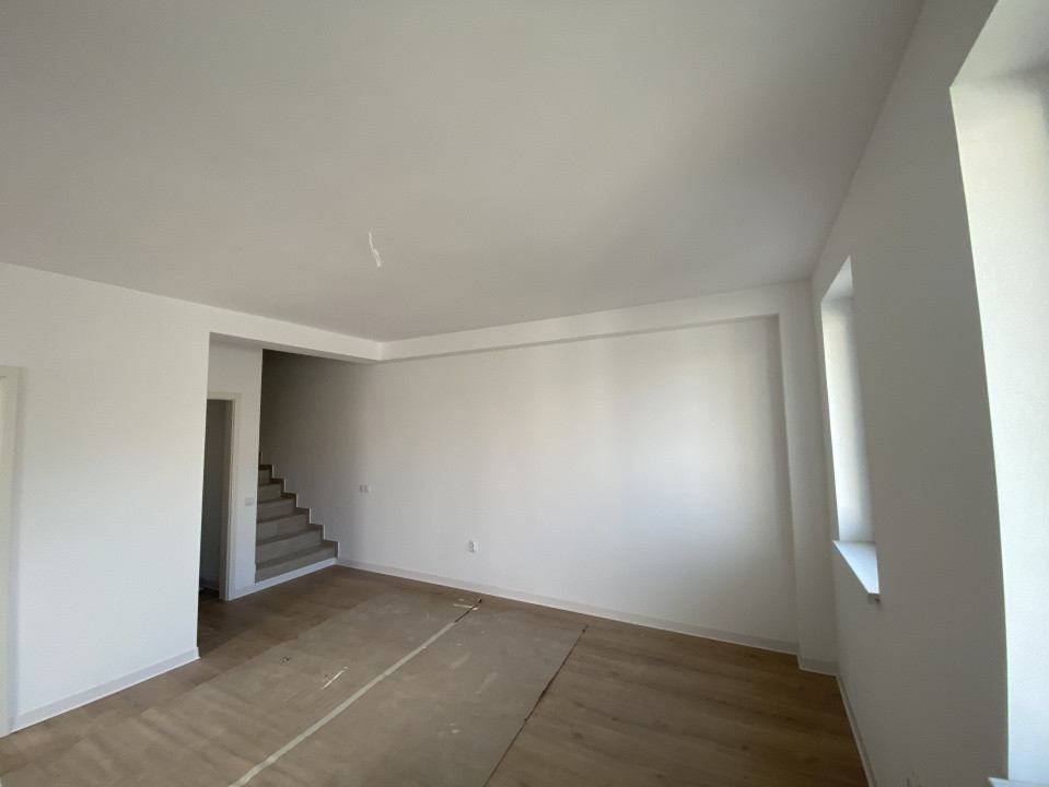 Casa 4 camere de inchiriat zona Arhitectilor 75mp teren cu acces auto