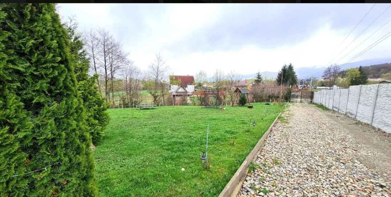 Vilă spațioasă cu teren și vedere panoramică – Tocile, Sibiu