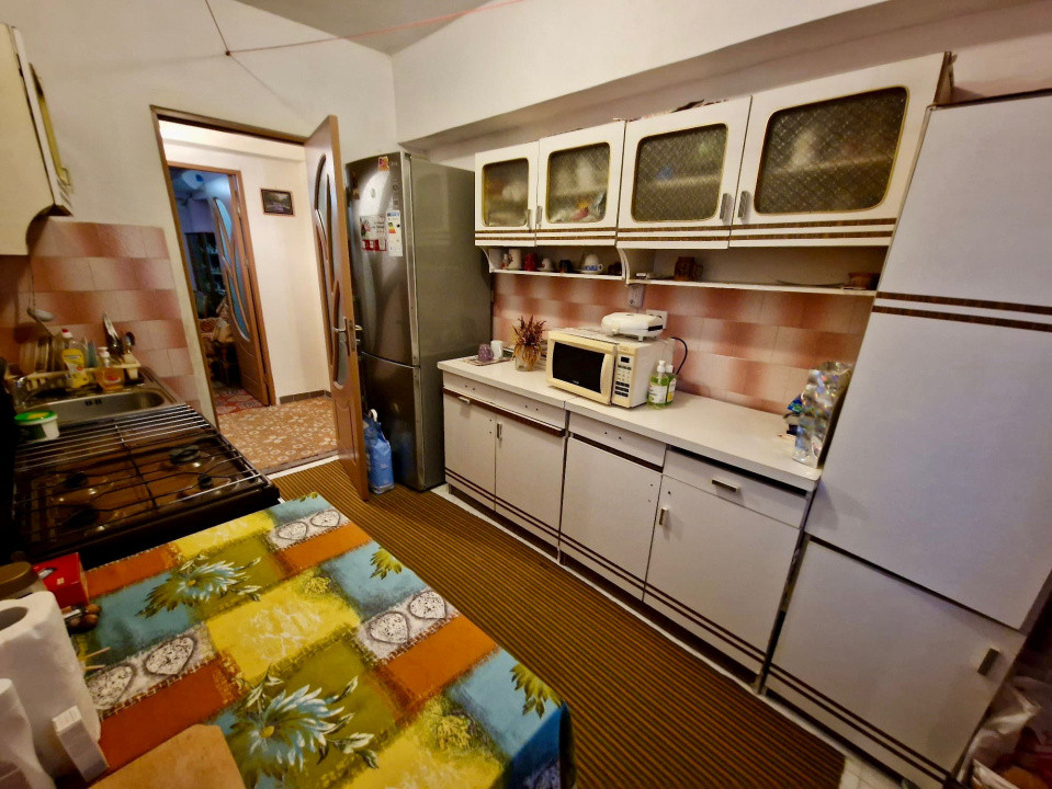 Apartament 3 camere Calea Bucuresti