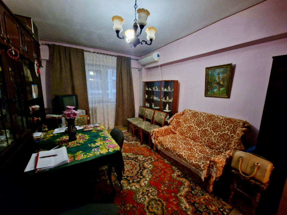 Apartament 3 camere Calea Bucuresti