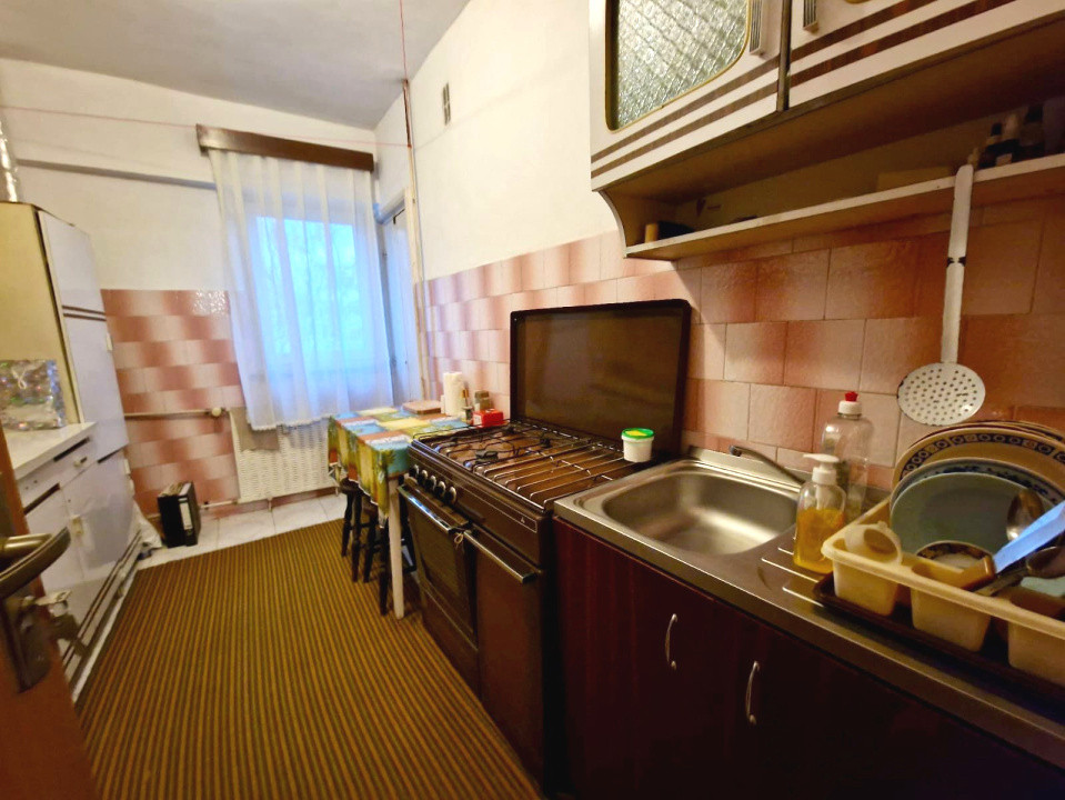 Apartament 3 camere Calea Bucuresti